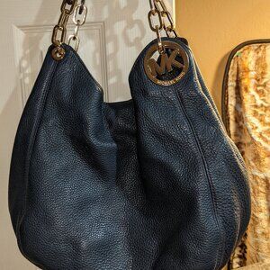 MICHAEL KORS FULTON SHOULDER HANDBAG NAVY BLUE LEATHER GOLD HARDWARE AND WALLET